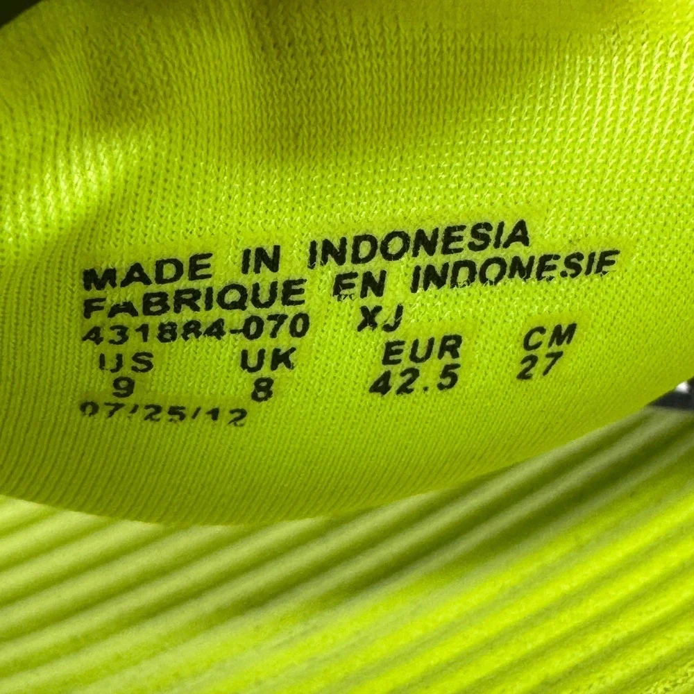 Nike Benassi Solarsoft Slides‎ Sandals Anthracite Volt 431884-070 Men's Size 9